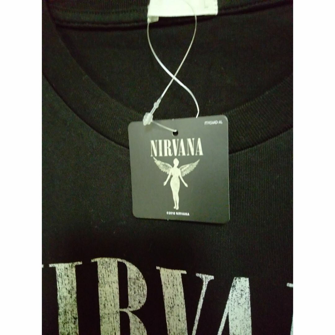 GU(ジーユー)のNIRVANA Tシャツ[未着用] エンタメ/ホビーのタレントグッズ(ミュージシャン)の商品写真