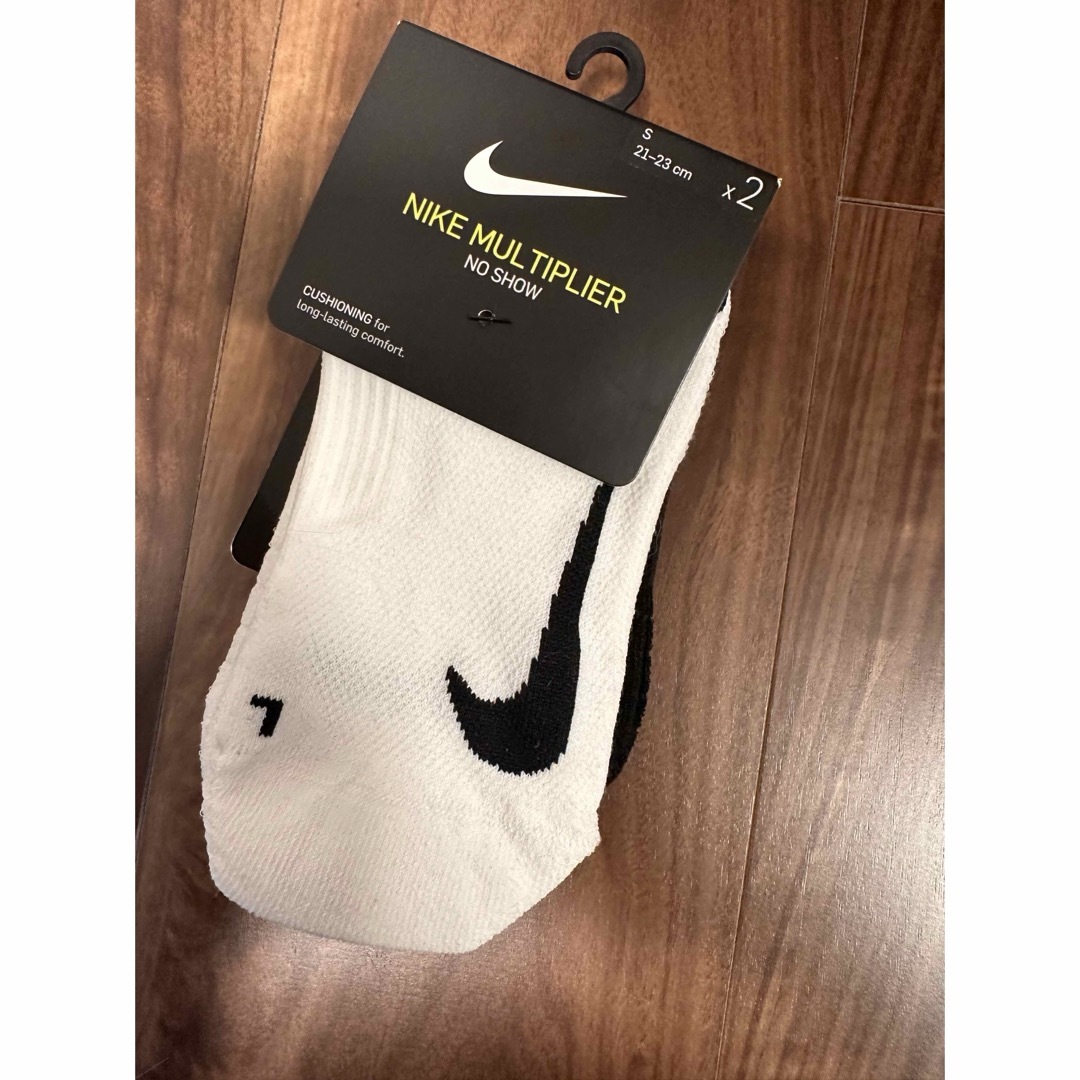 NIKE(ナイキ)のNike ナイキ　ソックス　靴下　21cm〜23cm レディースのレッグウェア(ソックス)の商品写真