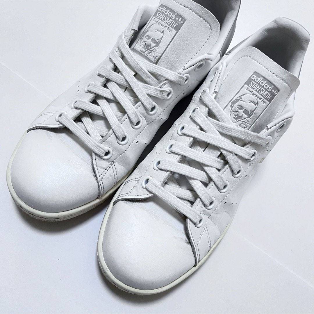 STANSMITH（adidas）(スタンスミス)のスタンスミス【adidas】グレー / 24cm/プライムグリーン レディースの靴/シューズ(スニーカー)の商品写真