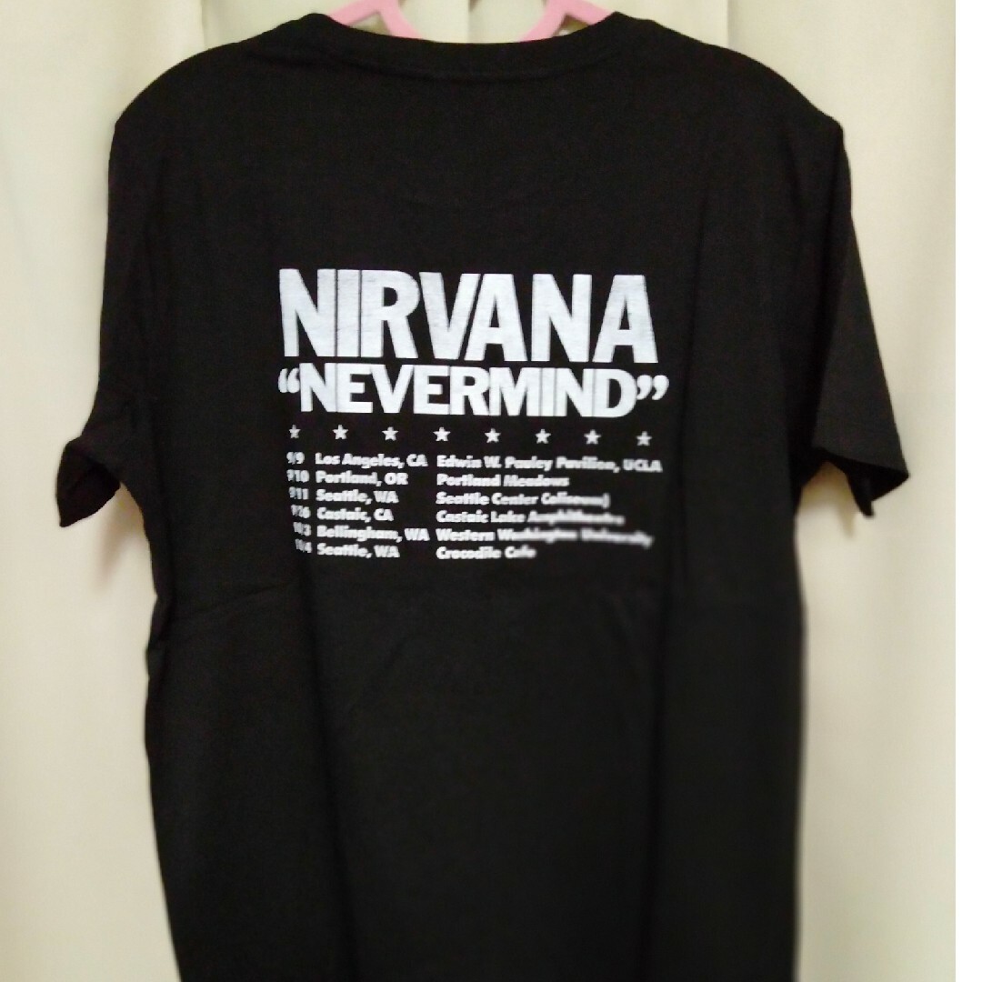 GU(ジーユー)のNIRVANA NEVERMIND Tシャツ[未着用] エンタメ/ホビーのタレントグッズ(ミュージシャン)の商品写真