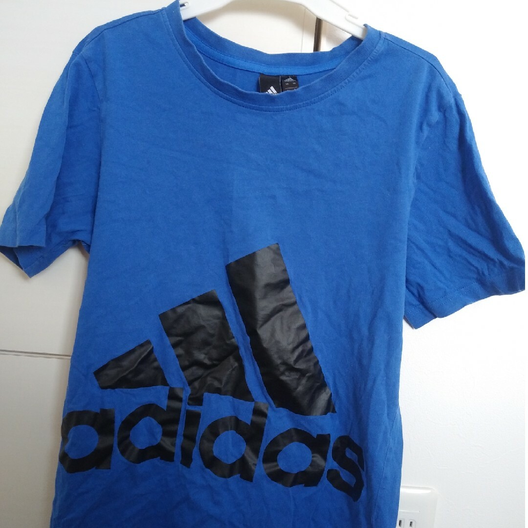 adidas(アディダス)のadidas　Tシャツ　160 キッズ/ベビー/マタニティのキッズ服男の子用(90cm~)(Tシャツ/カットソー)の商品写真