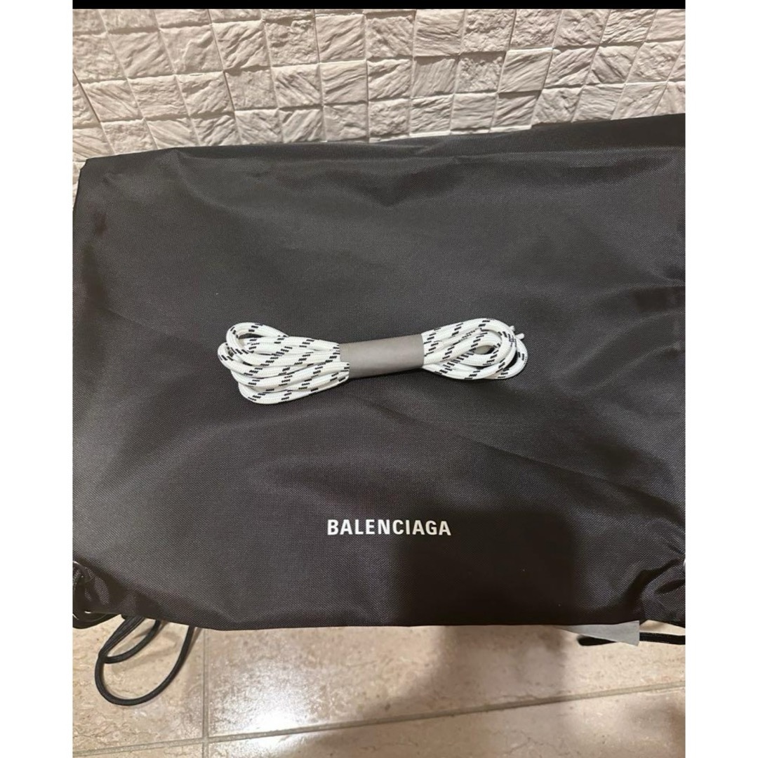 Balenciaga(バレンシアガ)のバレンシアガ　Triple S スニーカー　　ホワイト 38 美品 レディースの靴/シューズ(スニーカー)の商品写真