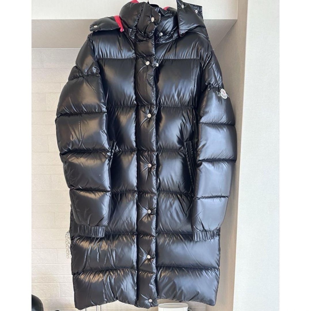 MONCLER(モンクレール)のモンクレール×ヴァレンティノ  ロングダウン　美品 レディースのジャケット/アウター(ダウンコート)の商品写真