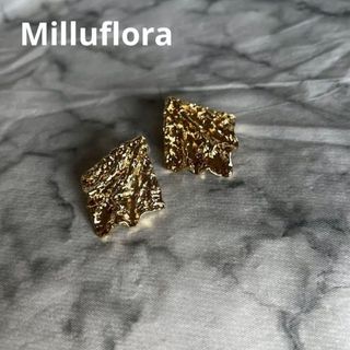 ザラ(ZARA)のミルフローラ　ゴールド　ピアス(ピアス)