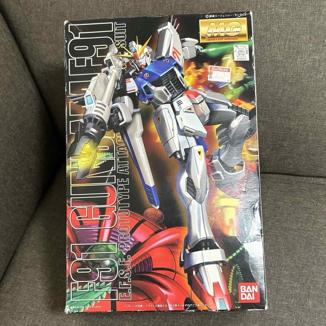 BANDAI(バンダイ)のMG 1/100 F91 ガンダムF91 (機動戦士ガンダムF91) エンタメ/ホビーのおもちゃ/ぬいぐるみ(プラモデル)の商品写真