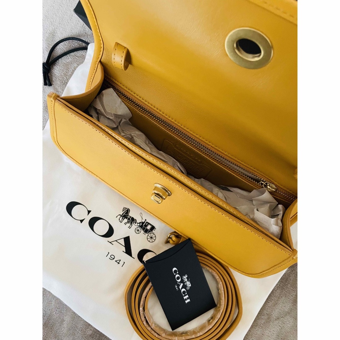 COACH(コーチ)の【COACH】ターンロッククラッチバッグ【新品未使用】 レディースのバッグ(クラッチバッグ)の商品写真