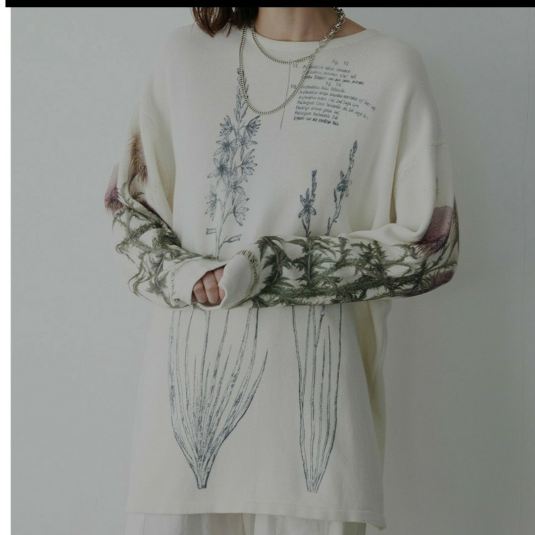 Ameri VINTAGE(アメリヴィンテージ)のAmeri ILLUSTRATION PRINT KNIT TOP レディースのトップス(ニット/セーター)の商品写真