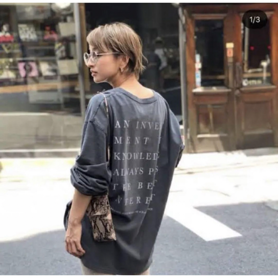 TODAYFUL(トゥデイフル)の【TODAYFUL】トゥデイフル　バックプリント　ロングTシャツ　グレー　長袖 レディースのトップス(Tシャツ(長袖/七分))の商品写真