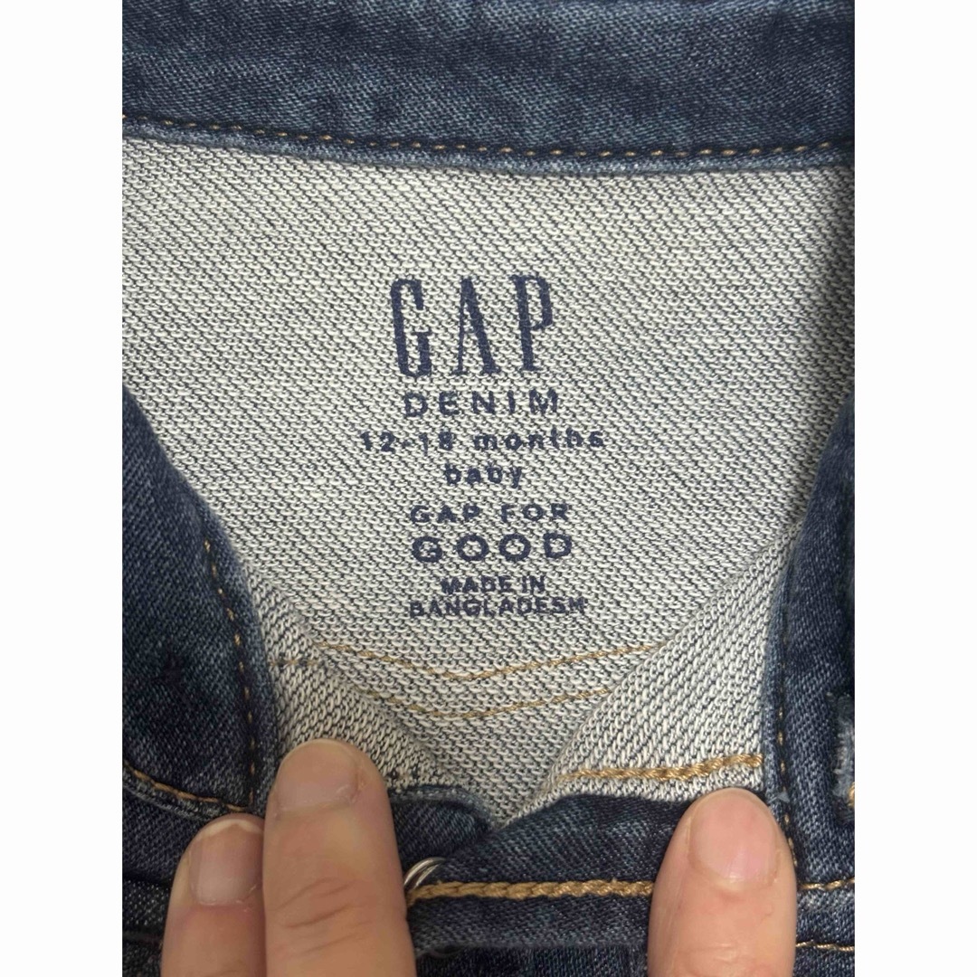 babyGAP(ベビーギャップ)のbabyGAP デニムシャツ　80size キッズ/ベビー/マタニティのベビー服(~85cm)(シャツ/カットソー)の商品写真