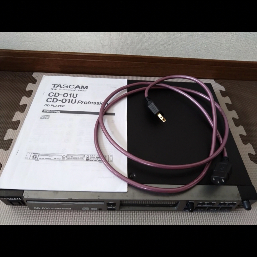 【送料無料】TASCAM CD-01U PRO タスカム CDプレーヤー スマホ/家電/カメラのオーディオ機器(その他)の商品写真