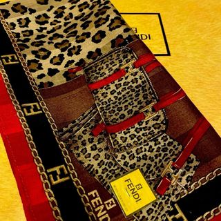 FENDI（ハンカチ）のフリマアイテム一覧
