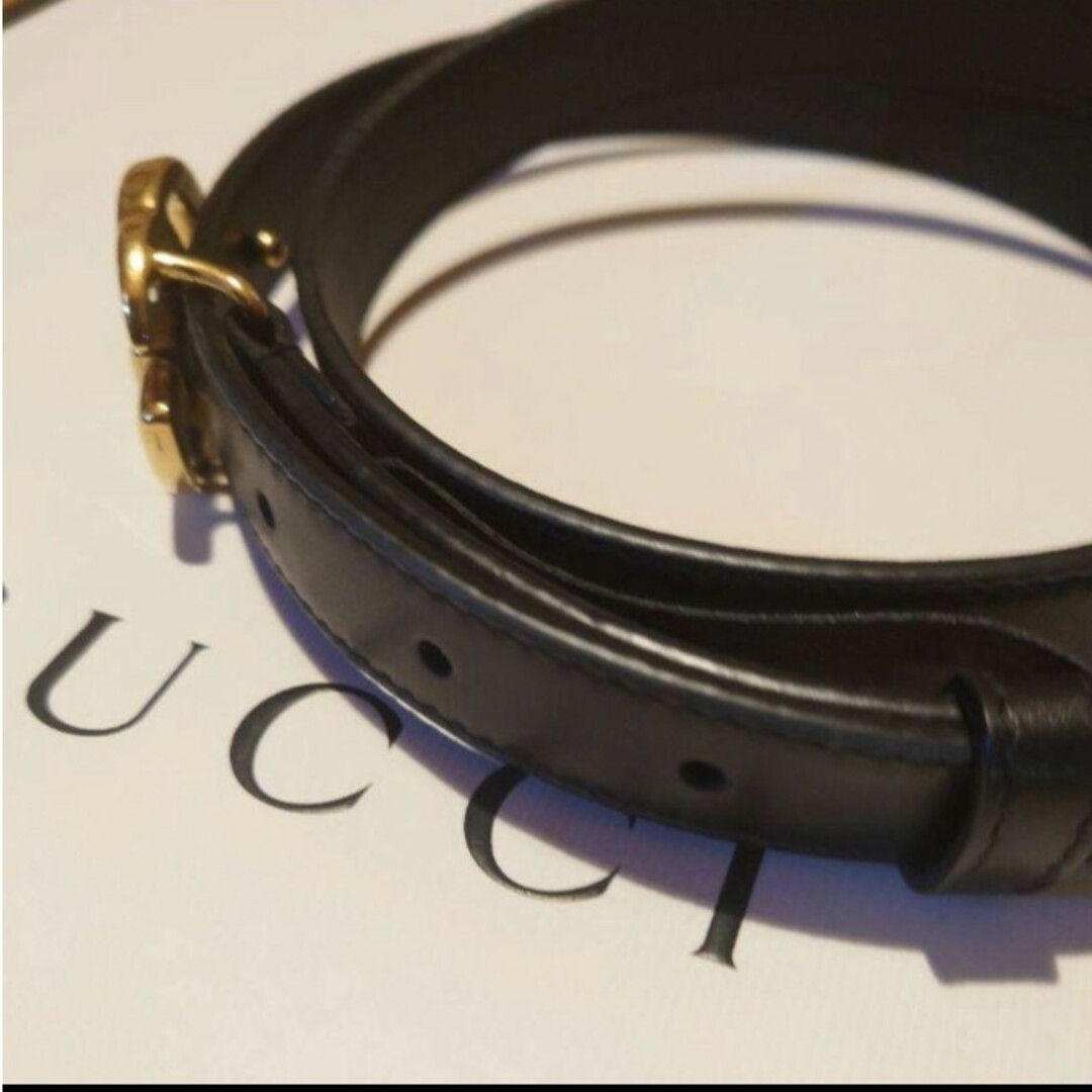 Gucci(グッチ)のGUCCIレザーダブルGバックルベルト黒ブラック素材　レザー ブラックGUC レディースのファッション小物(ベルト)の商品写真