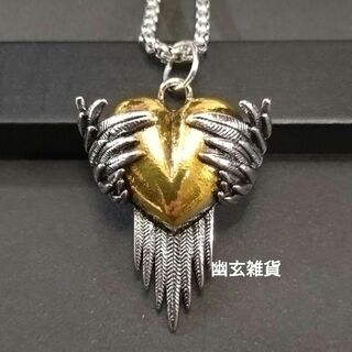 「自由な精神・自由な心」黄金のハートの天使の翼の、重厚感あるメタルネックレス(ネックレス)