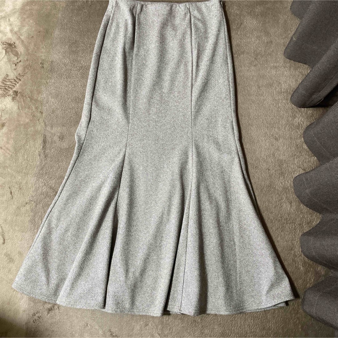 GU(ジーユー)のGU マーメイドツイードロングスカート レディースのスカート(ロングスカート)の商品写真