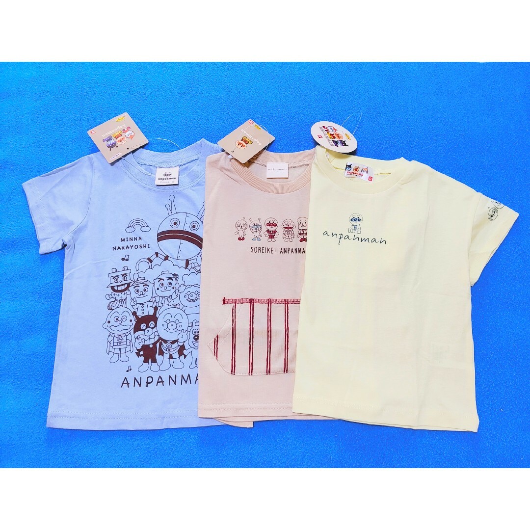 アンパンマン(アンパンマン)の新品　90cm　アンパンマン　男の子半袖Ｔシャツ３枚セット　青　イエロー キッズ/ベビー/マタニティのキッズ服男の子用(90cm~)(Tシャツ/カットソー)の商品写真