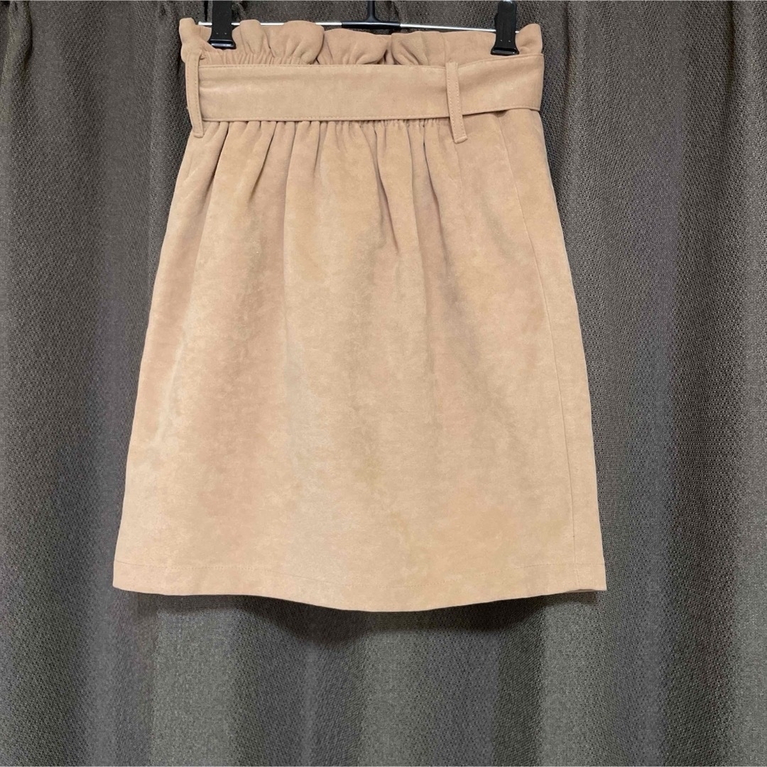 Delyle NOIR(デイライルノアール)のDelyle Noir スエードスカート レディースのスカート(ミニスカート)の商品写真