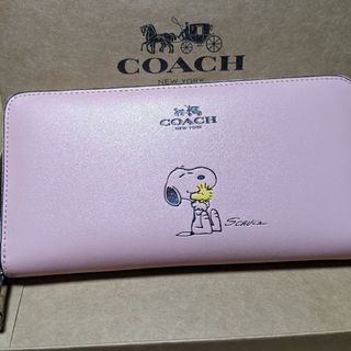 コーチ(COACH)のCOACH 長財布　ラウンドファスナースヌーピーピンク(財布)