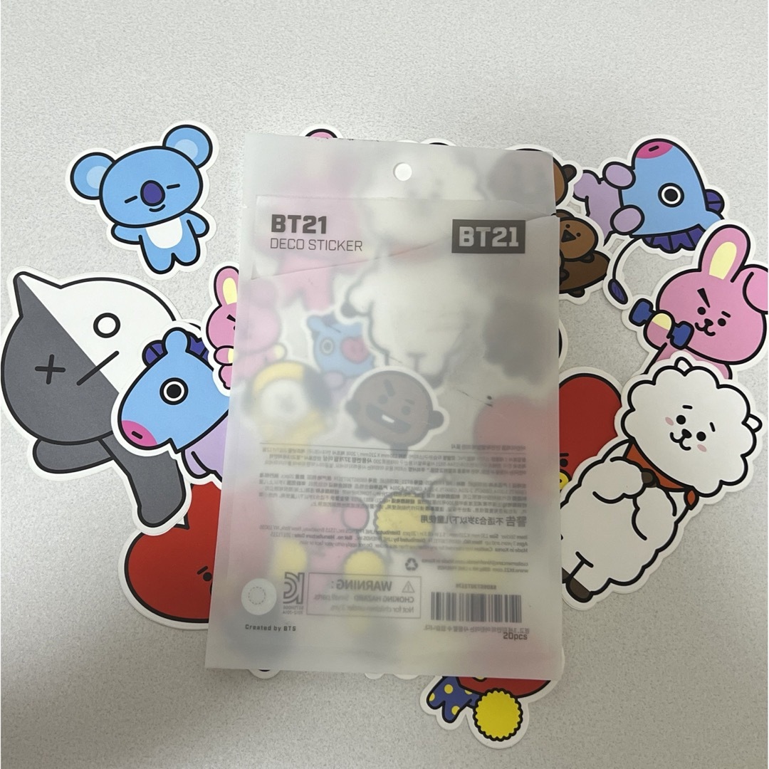 BT21(ビーティーイシビル)のBTS BT21 ステッカー　公式グッズ エンタメ/ホビーのCD(K-POP/アジア)の商品写真