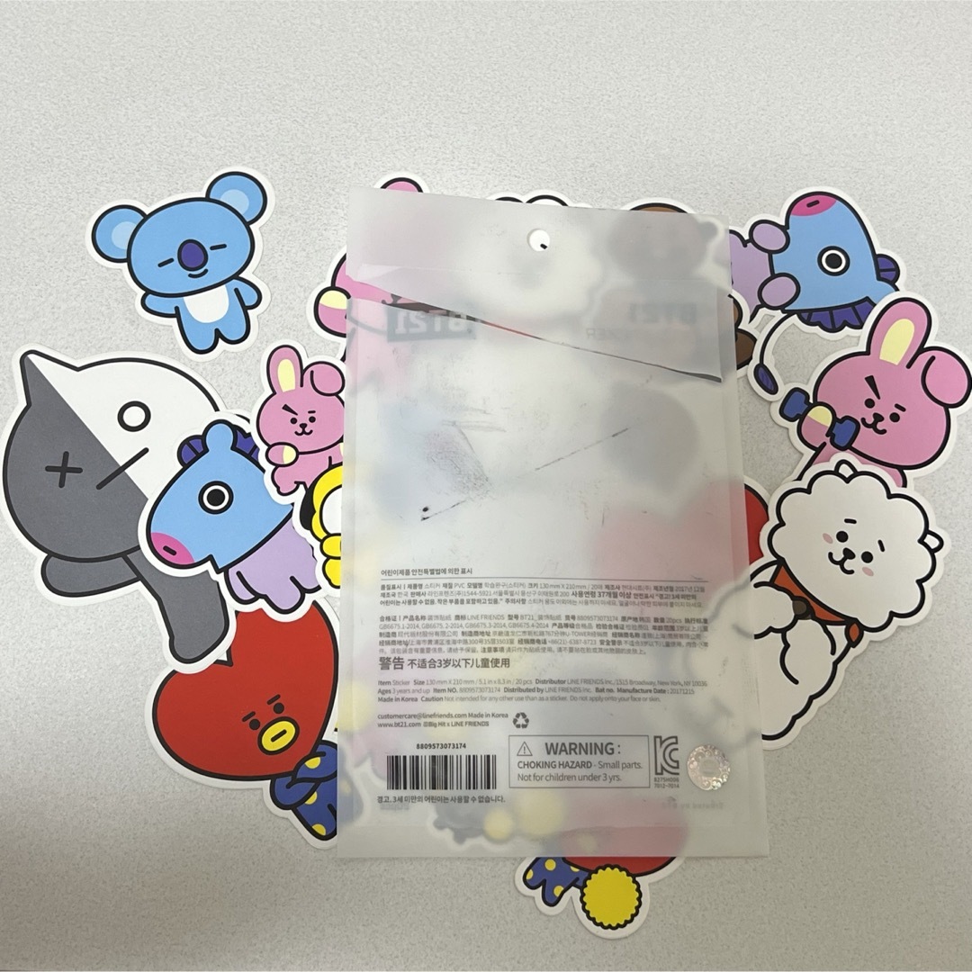 BT21(ビーティーイシビル)のBTS BT21 ステッカー　公式グッズ エンタメ/ホビーのCD(K-POP/アジア)の商品写真