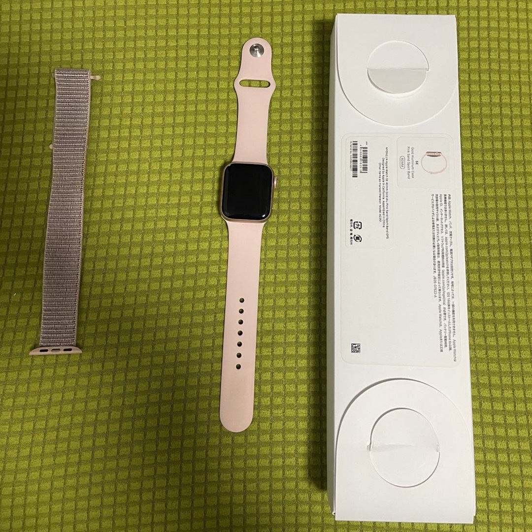 Apple Watch(アップルウォッチ)のアップルウォッチSE 40MM ピンクゴールド レディースのファッション小物(腕時計)の商品写真