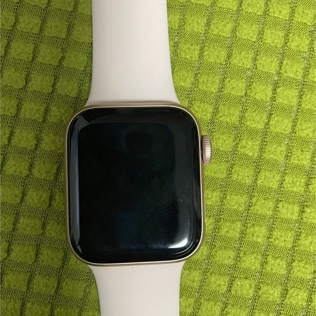 Apple Watch(アップルウォッチ)のアップルウォッチSE 40MM ピンクゴールド レディースのファッション小物(腕時計)の商品写真