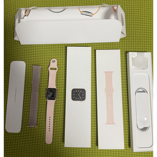 アップルウォッチ(Apple Watch)のアップルウォッチSE 40MM ピンクゴールド(腕時計)
