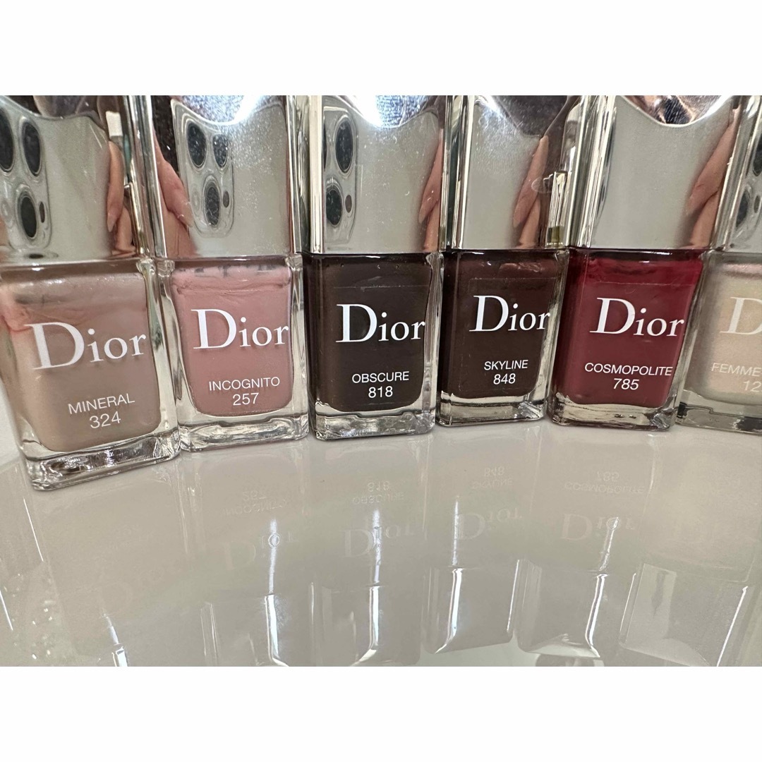 Christian Dior(クリスチャンディオール)のDIOR ネイル マニキュア カラー 11本セット コスメ/美容のネイル(マニキュア)の商品写真