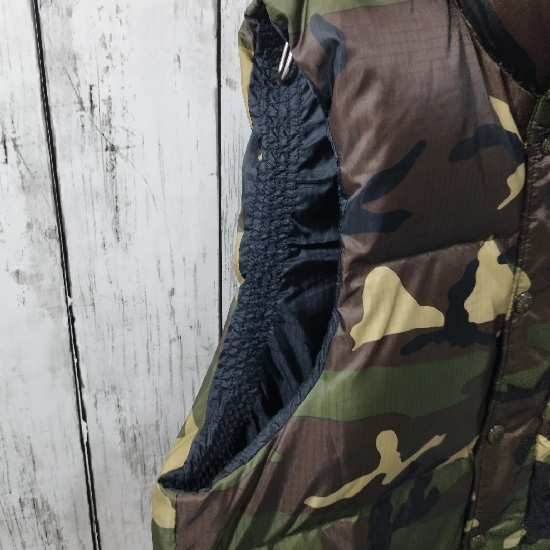 BEAMS(ビームス)の【BEAMS】Camo Patterned Down Vest　KT17 メンズのジャケット/アウター(ダウンベスト)の商品写真