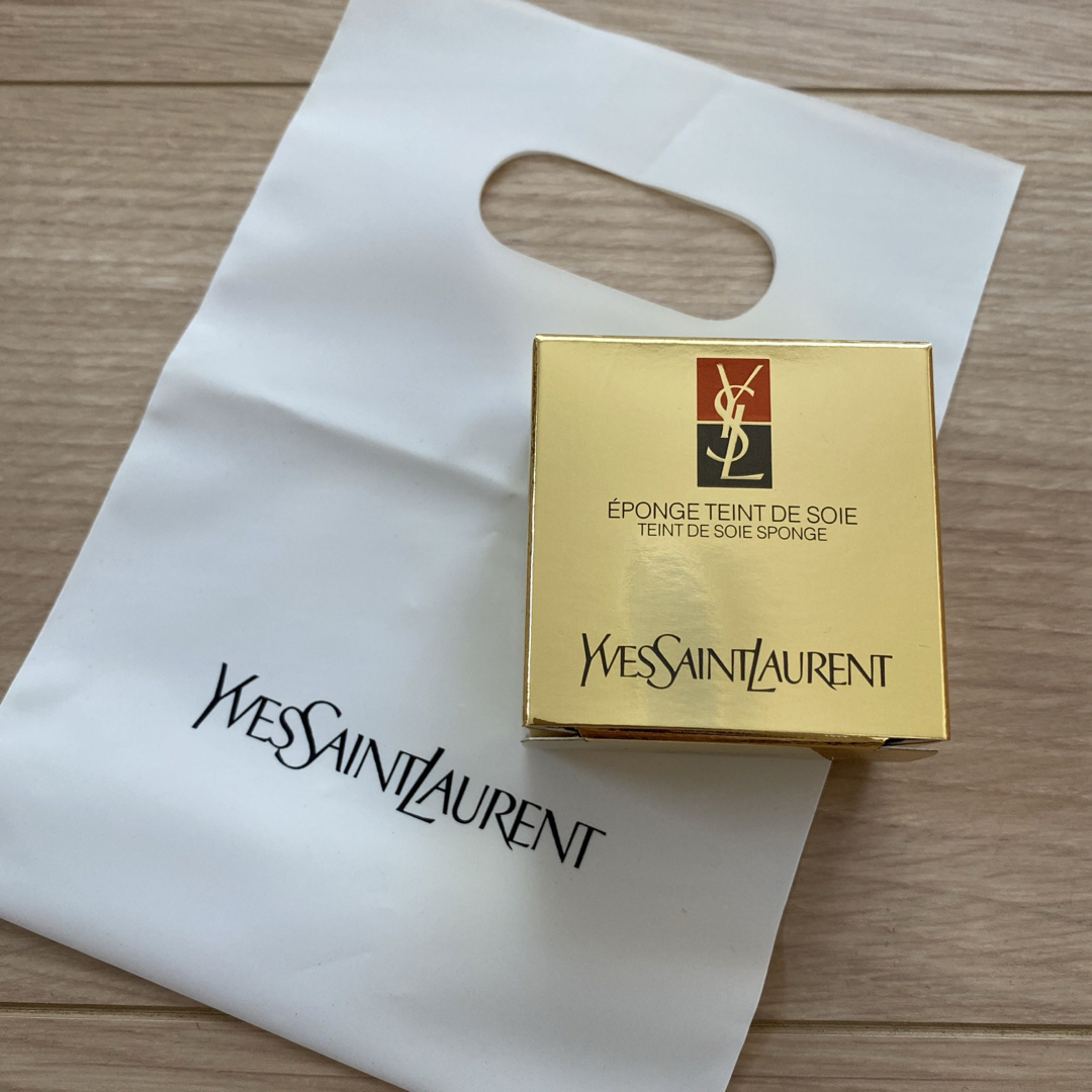 Yves Saint Laurent(イヴサンローラン)のイヴサンローラン　タン　デ　ソワ　スポンジ コスメ/美容のメイク道具/ケアグッズ(パフ・スポンジ)の商品写真