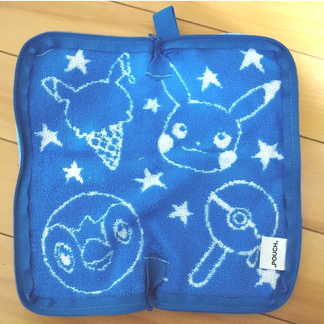 .POUCH(ドットポーチ)の新品・ポケットモンスター タオルのふりしてコソッとポーチ ピカチュウ&ポッチャマ エンタメ/ホビーのおもちゃ/ぬいぐるみ(キャラクターグッズ)の商品写真