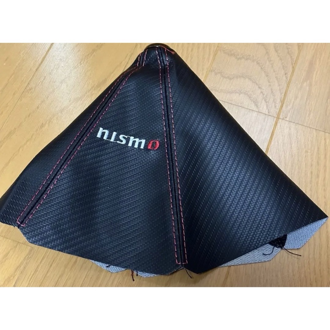 日産(ニッサン)のNISMO カーボン調　シフトカバー　新品　汎用 自動車/バイクの自動車(車内アクセサリ)の商品写真