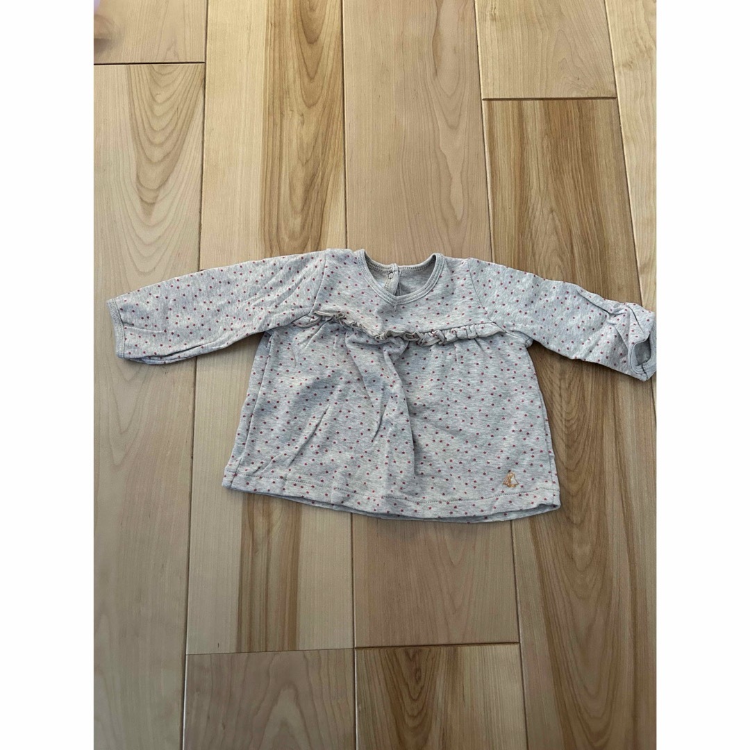 PETIT BATEAU(プチバトー)のプチバトー  ロンT キッズ/ベビー/マタニティのベビー服(~85cm)(シャツ/カットソー)の商品写真