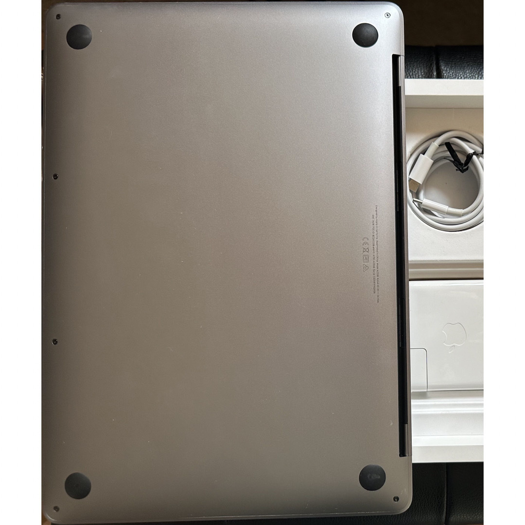 MacBook Pro 2020 M1 16GB 256GB MacBook Pro 2020 M1 16GB 256GB