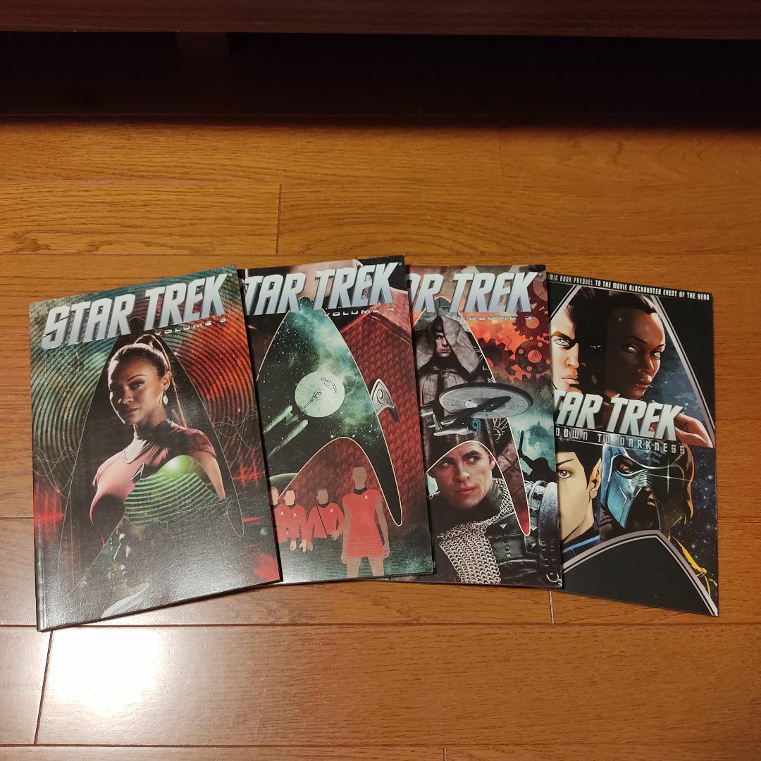 Star Trek  4冊  スタートレック エンタメ/ホビーの漫画(アメコミ/海外作品)の商品写真