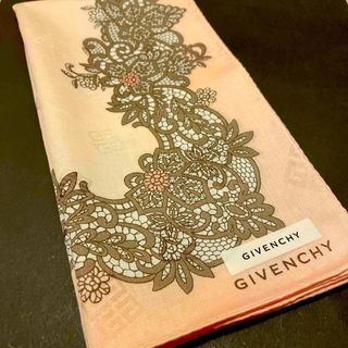 ジバンシィ(GIVENCHY)のジバンシィ 未使用　ハンカチスカーフ　優しい　上品な4G(ハンカチ)