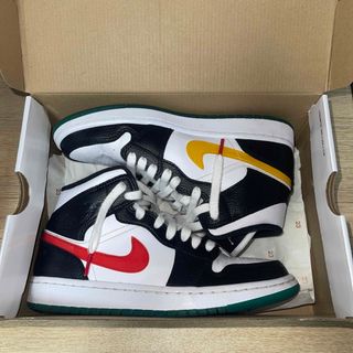 ジョーダン(Jordan Brand（NIKE）)のWMNS AIR JORDAN 1 MID 24.5(スニーカー)