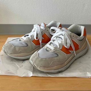 ニューバランス(New Balance)のNew Balance M5740SC1 WHITE/ORANGE(スニーカー)