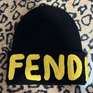 FENDI - FENDI フェンディ　ニット帽　⭐︎レアカラー黄色文字⭐︎