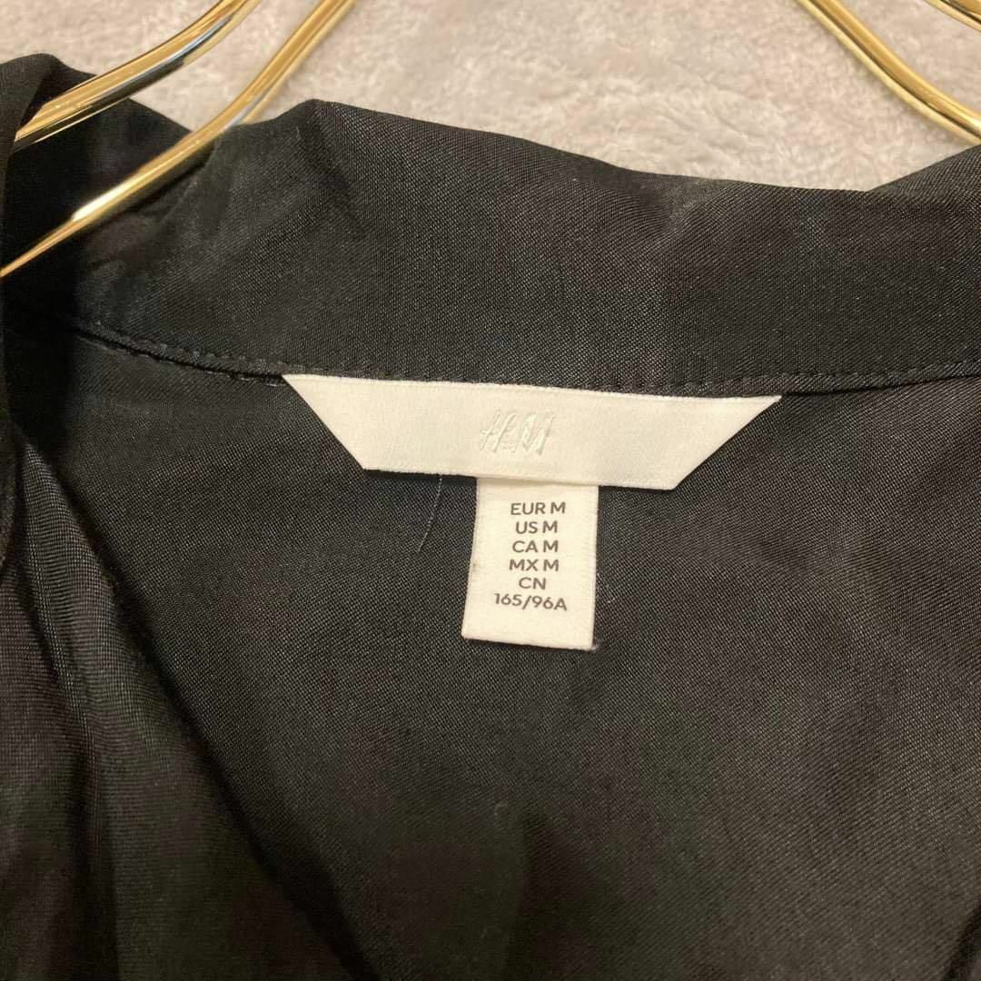 H&M(エイチアンドエム)の【H&M】エイチアンドエム（M）シャツ 半袖 レーヨン100% レディースのトップス(シャツ/ブラウス(半袖/袖なし))の商品写真
