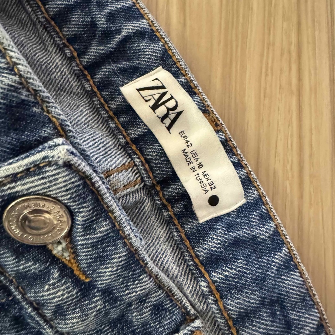 ZARA(ザラ)のZARA デニム　42 レディースのパンツ(デニム/ジーンズ)の商品写真