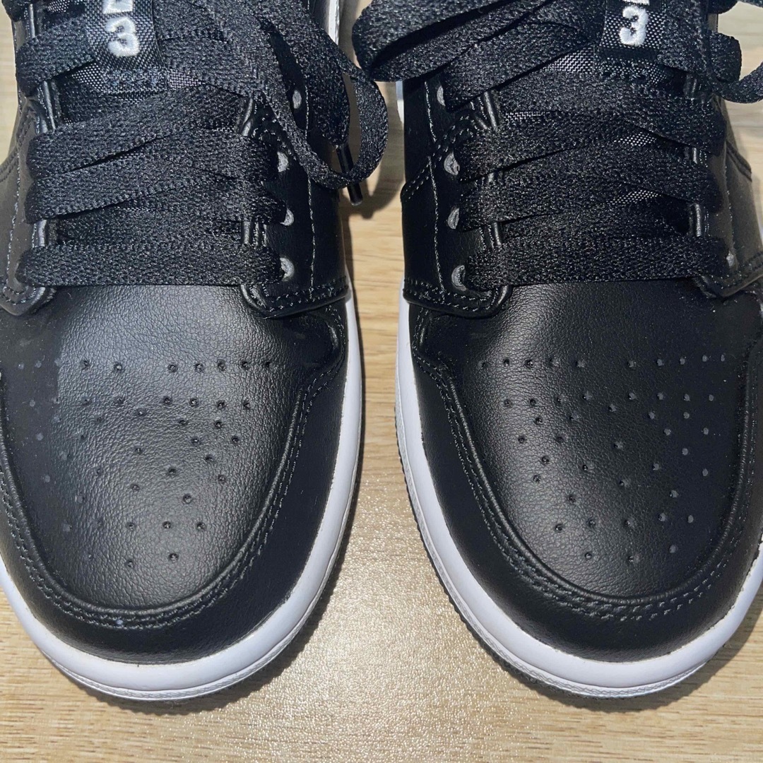 Jordan Brand（NIKE）(ジョーダン)のWMNS AIR JORDAN 1 LOW 23.5 レディースの靴/シューズ(スニーカー)の商品写真