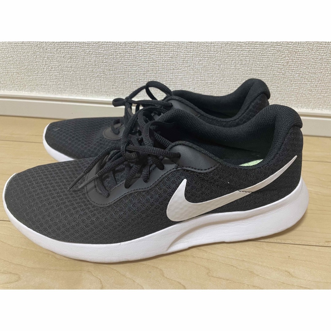 NIKE(ナイキ)のNIKE 27.5 スニーカー メンズの靴/シューズ(スニーカー)の商品写真