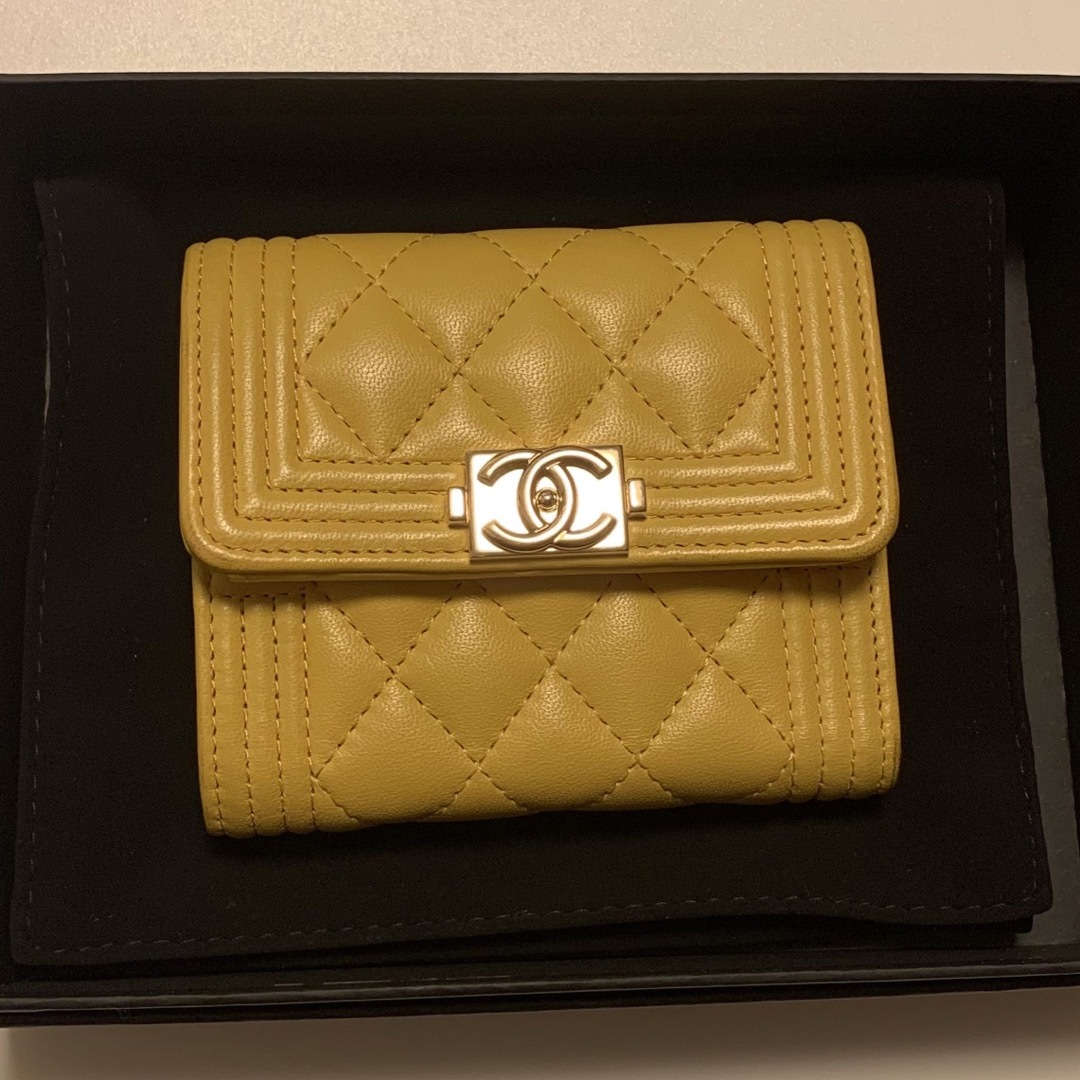 CHANEL(シャネル)のCHANEL ボーイシャネル 三つ折財布 レディースのファッション小物(財布)の商品写真