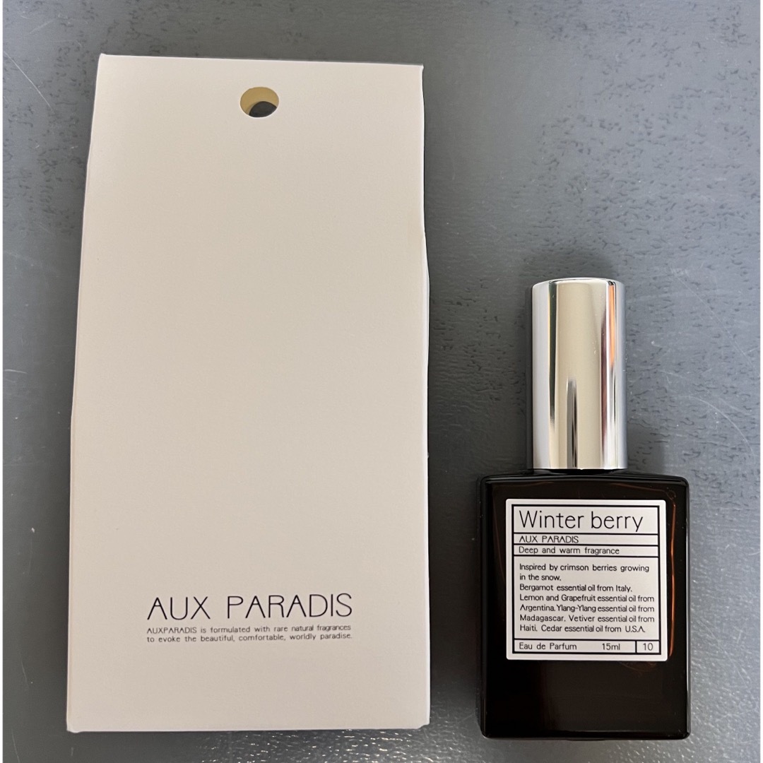 AUX PARADIS(オゥパラディ)のAUX PARADIS オードパルファム ウィンターベリー(冬季限定)15ml コスメ/美容の香水(ユニセックス)の商品写真