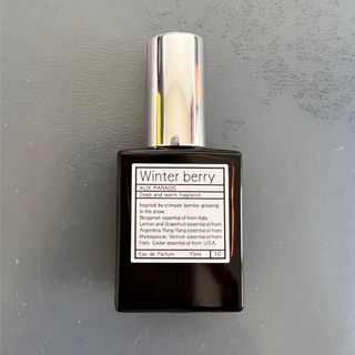 オゥパラディ(AUX PARADIS)のAUX PARADIS オードパルファム ウィンターベリー(冬季限定)15ml(ユニセックス)