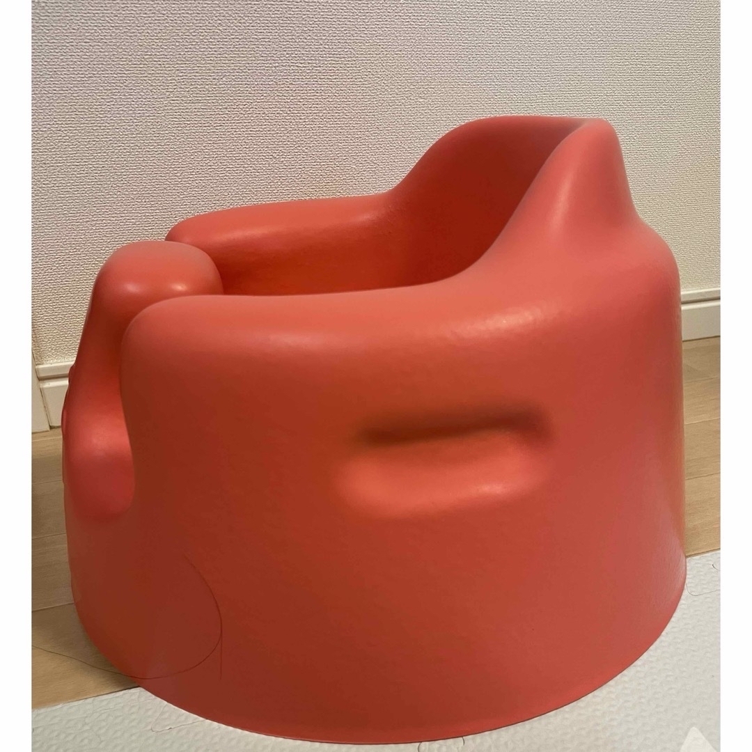 Bumbo(バンボ)のバンボ Bumbo キッズ/ベビー/マタニティのキッズ/ベビー/マタニティ その他(その他)の商品写真