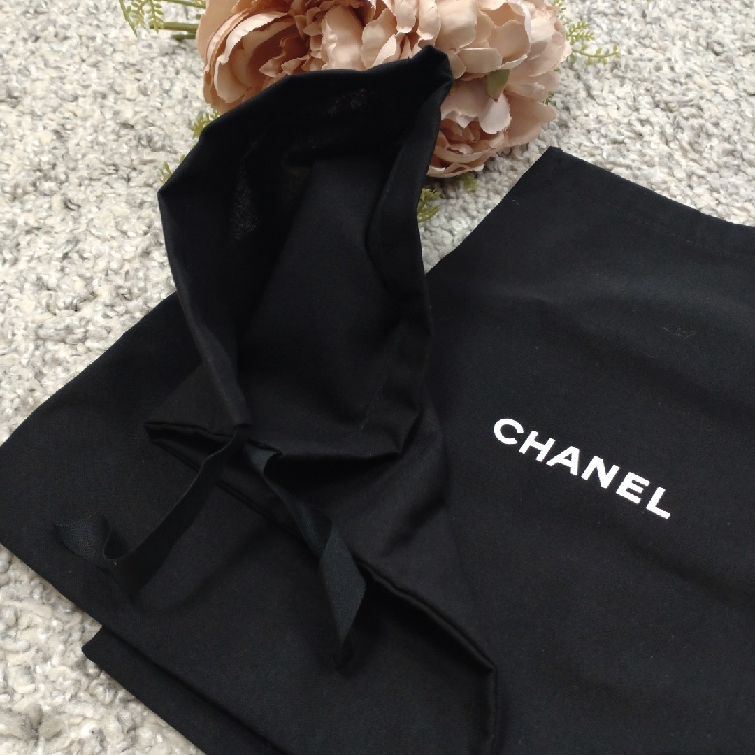 CHANEL(シャネル)の♥新品CHANEL♥の布袋 レディースのバッグ(ショップ袋)の商品写真