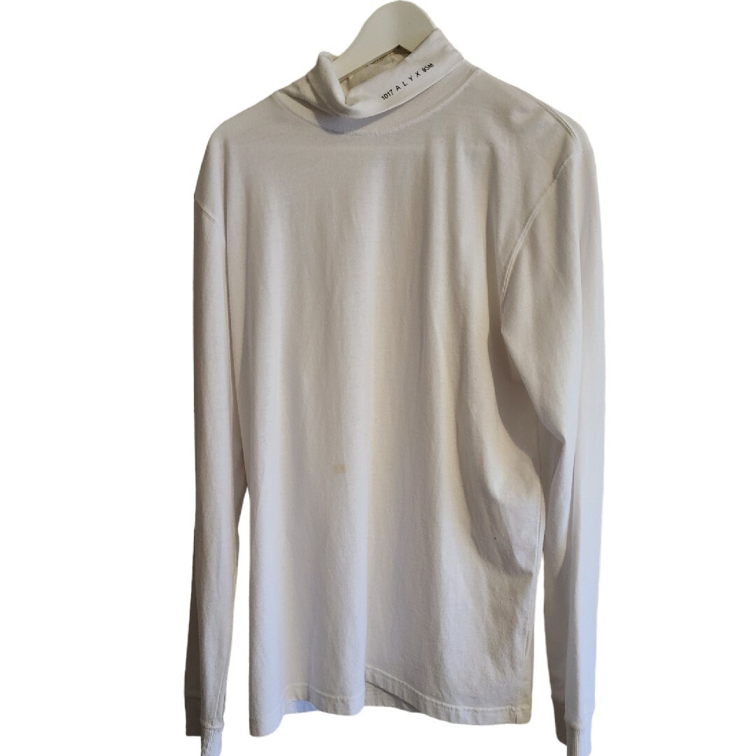 1017 ALYX  9SMアリクス タートルネック シャツホワイト XL メンズのトップス(Tシャツ/カットソー(七分/長袖))の商品写真