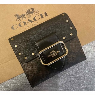 コーチ(COACH)のCOACH ミニウォレット　スモール　スタッズ　ブラック　黒　未使用品(財布)