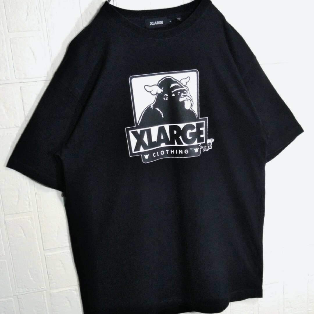 XLARGE(エクストララージ)の《X-LARGE》ディーフェイス コラボ 　Tシャツ　ロゴプリント　半袖 メンズのトップス(Tシャツ/カットソー(半袖/袖なし))の商品写真